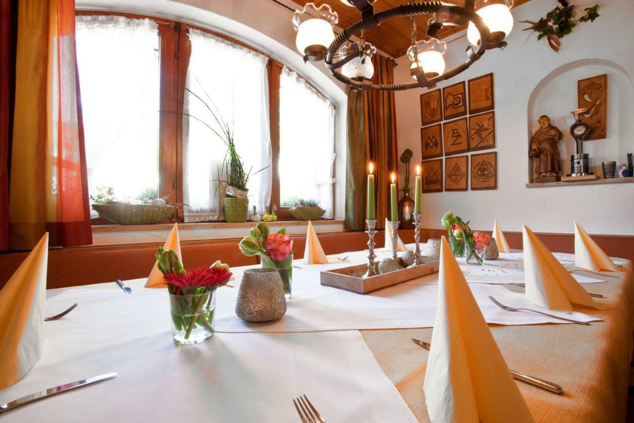 Hotel-Gasthof Roessle أولم المظهر الخارجي الصورة